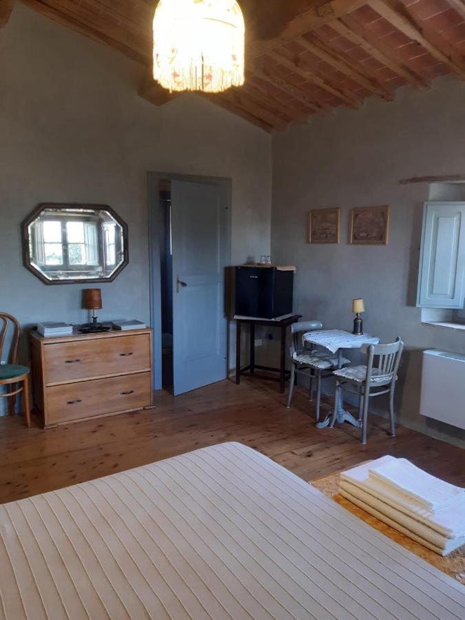 Bed and Breakfast Borgo Cardaneto à Montone  Extérieur photo