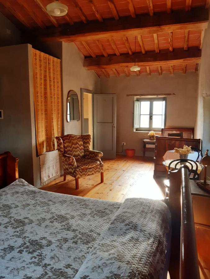 Bed and Breakfast Borgo Cardaneto à Montone  Extérieur photo