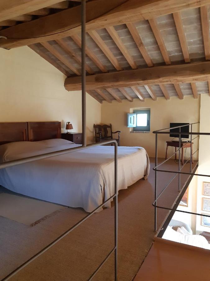 Bed and Breakfast Borgo Cardaneto à Montone  Extérieur photo