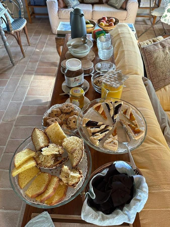 Bed and Breakfast Borgo Cardaneto à Montone  Extérieur photo