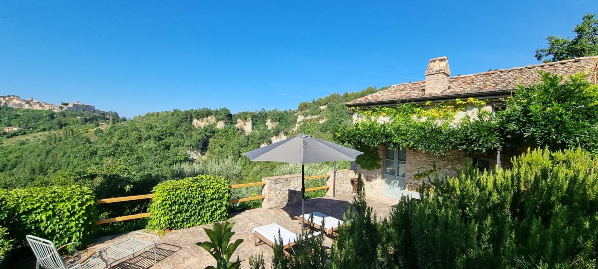 Bed and Breakfast Borgo Cardaneto à Montone  Extérieur photo